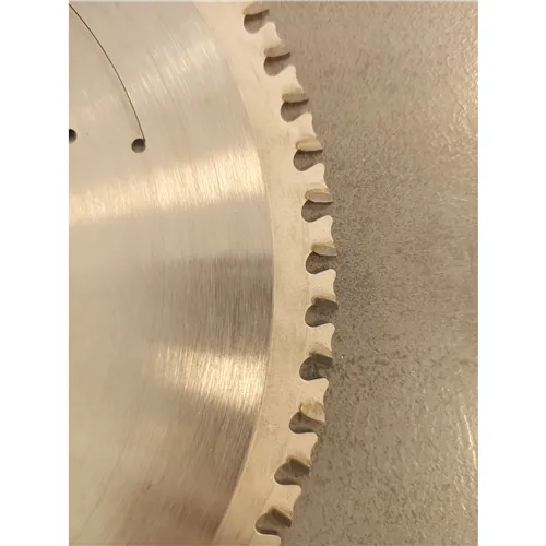 CMT Industrial Körfűrészlap rozsdamentes acélra - D250x2,2 d30 Z72 HW (Használt)
