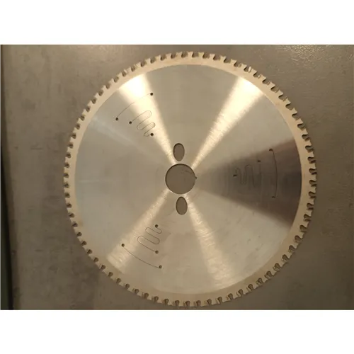 CMT Industrial Körfűrészlap rozsdamentes acélra - D250x2,2 d30 Z72 HW (Használt)