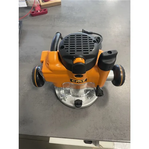 CMT 8E Felsőmaró 1000 W, Tokmány 8 és 12mm (Használt)